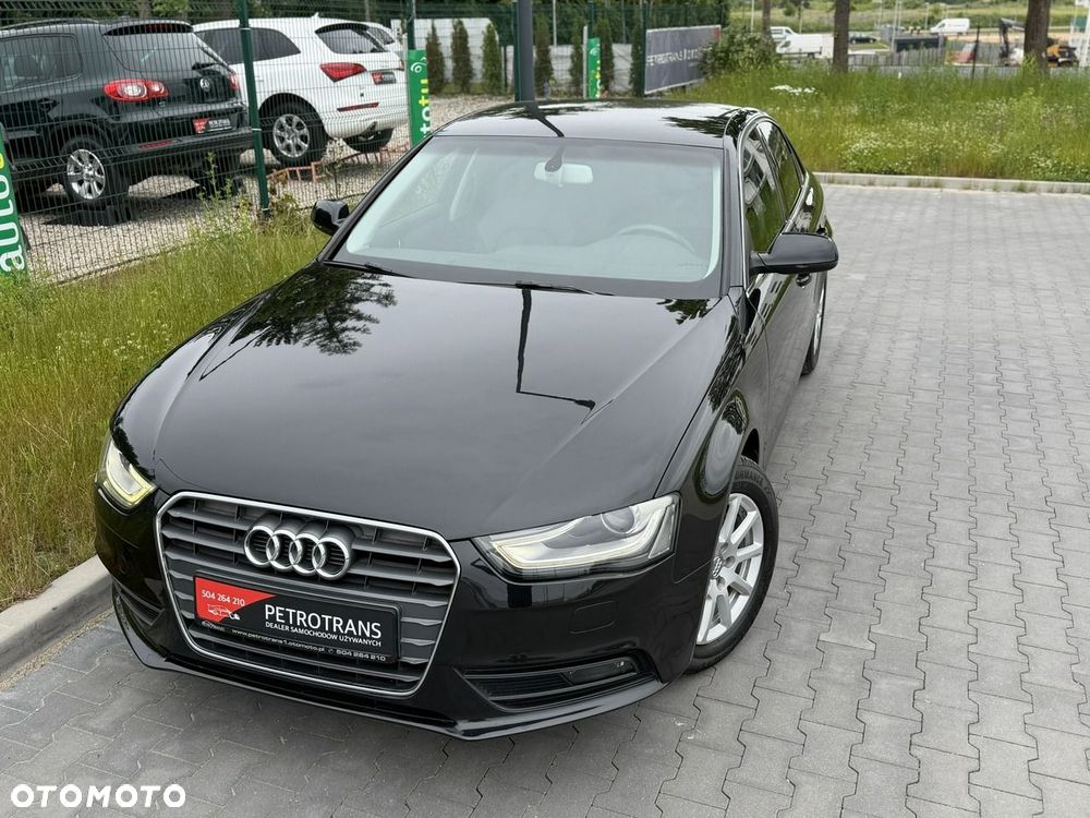 Audi A4 Limousine - 3