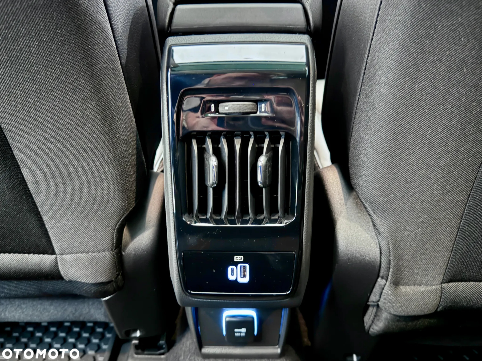 Jeep Compass - 27