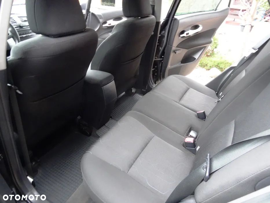 Toyota Auris 1.33 VVT-i Active - 14