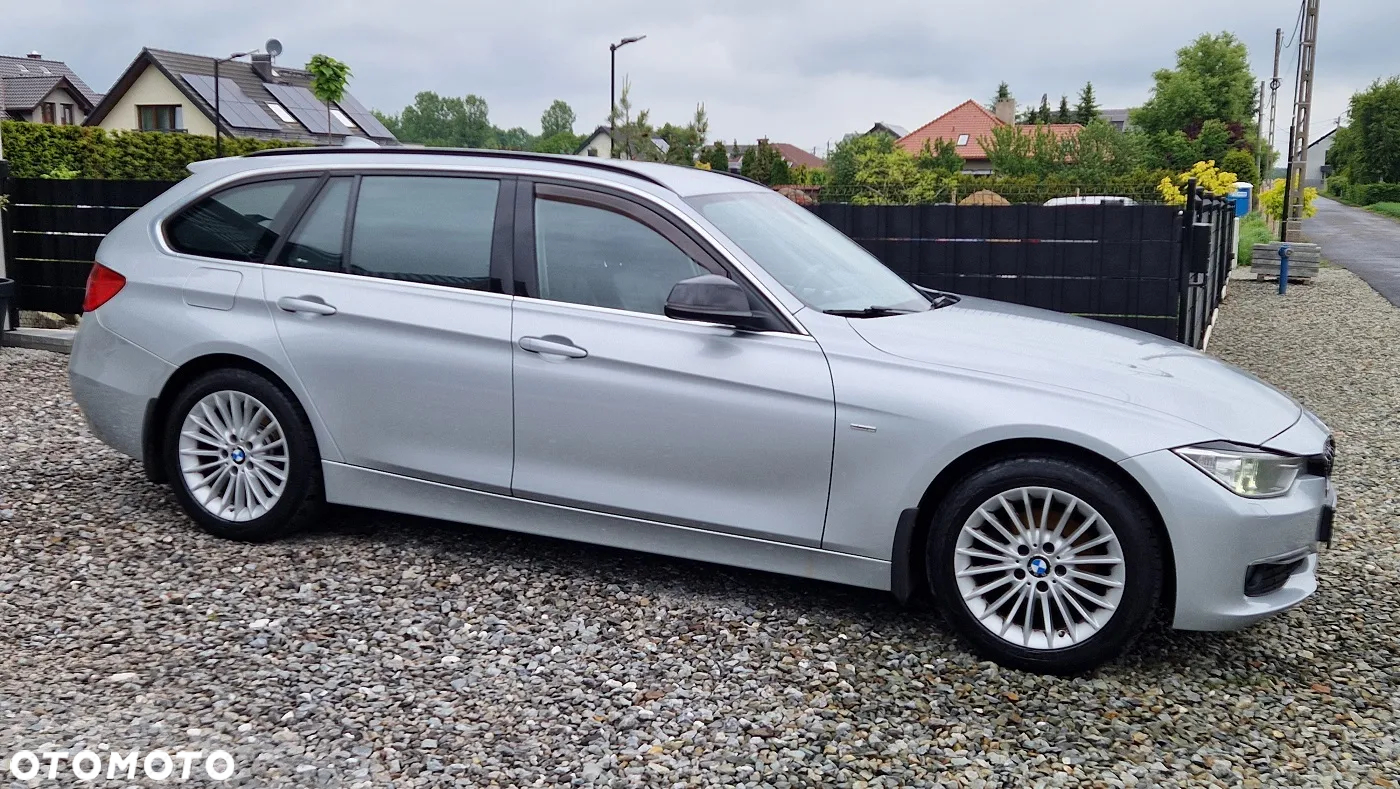 BMW Seria 3 320d Luxury Line - 13
