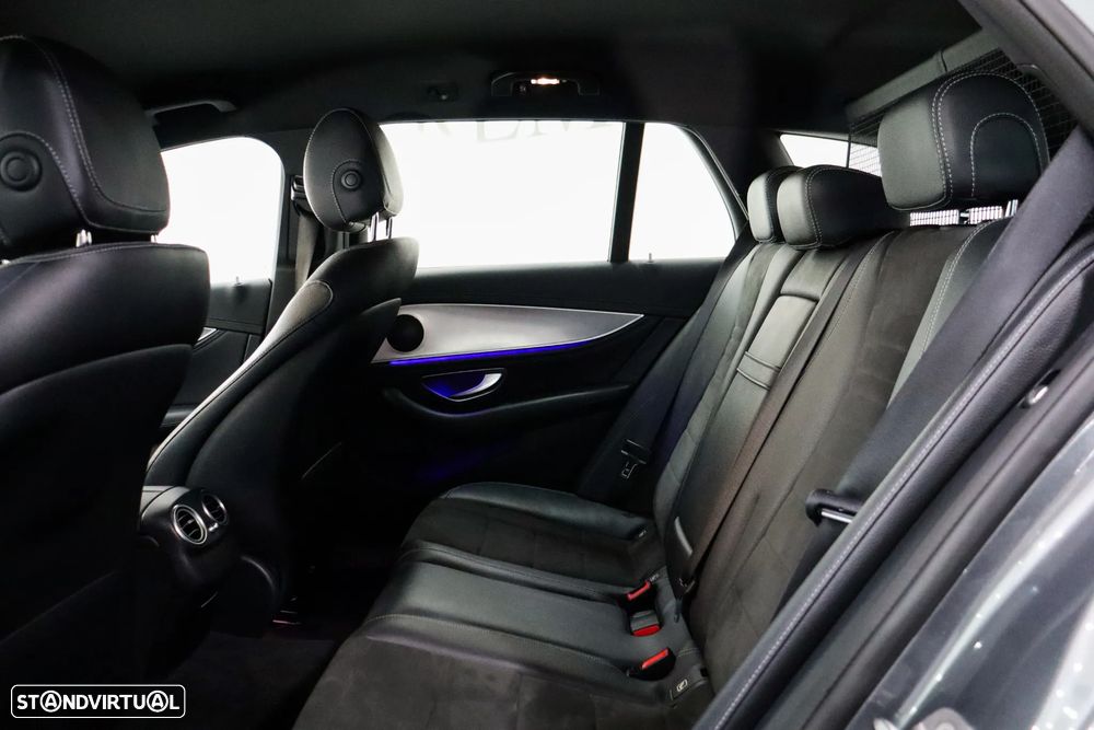 Mercedes-Benz E 220 d AMG - 12