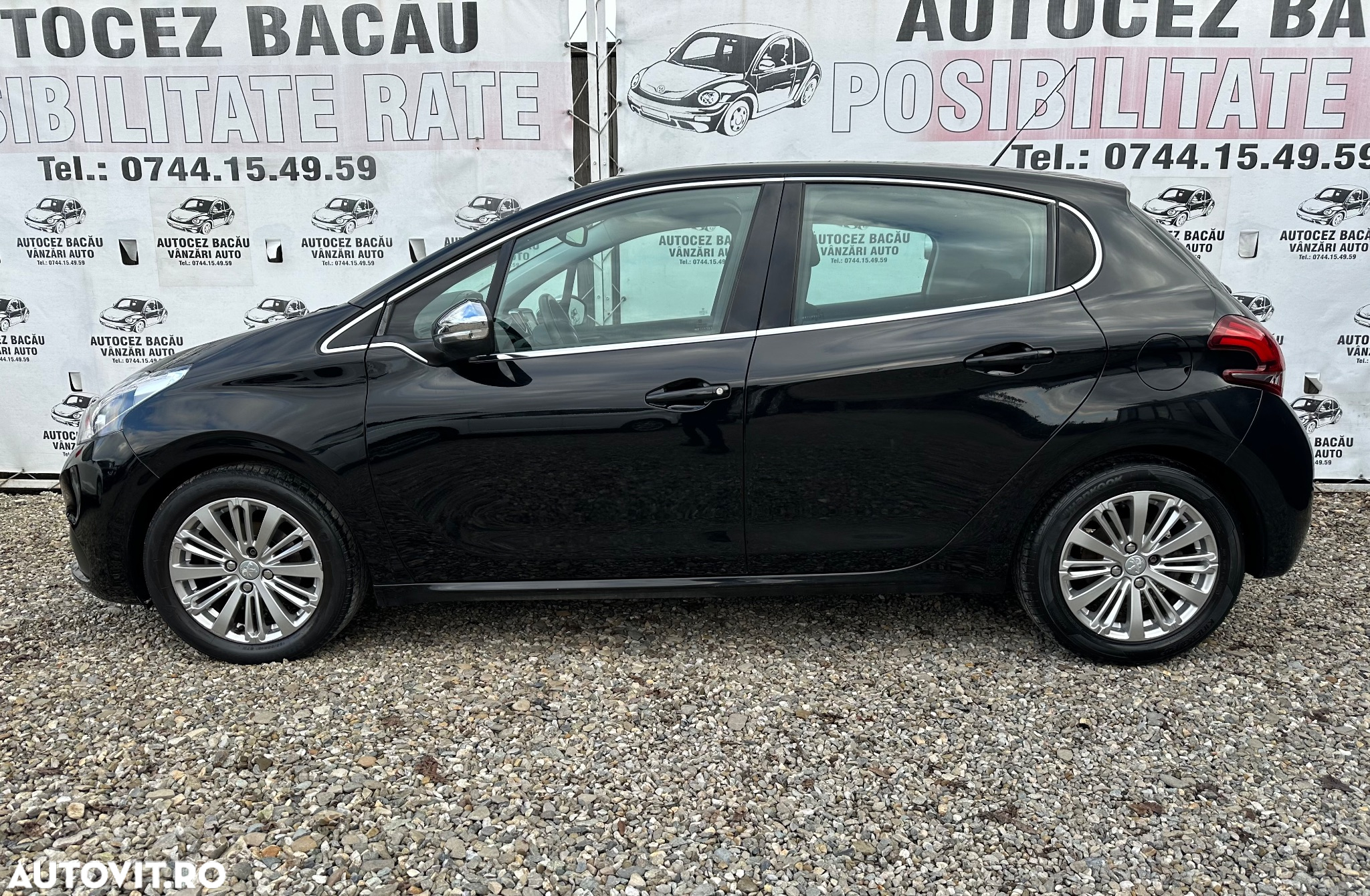 Peugeot 208 - 5