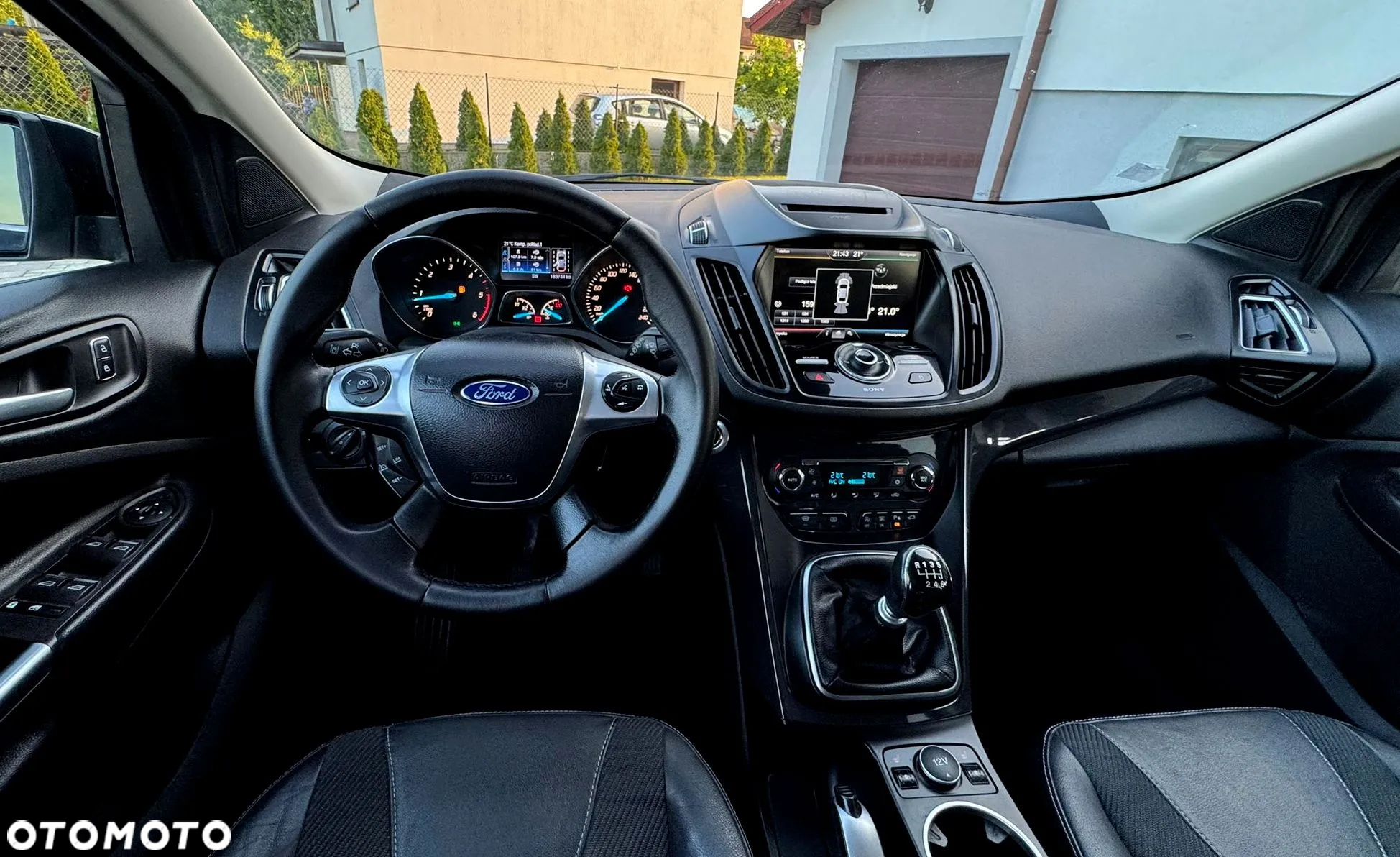 Ford Kuga 2.0 TDCi 4x4 Individual - 28