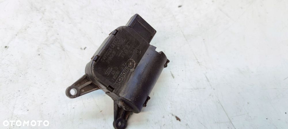 SILNICZEK NAGRZEWNICY AUDI A4 B6 B7 8E1820511D - 2