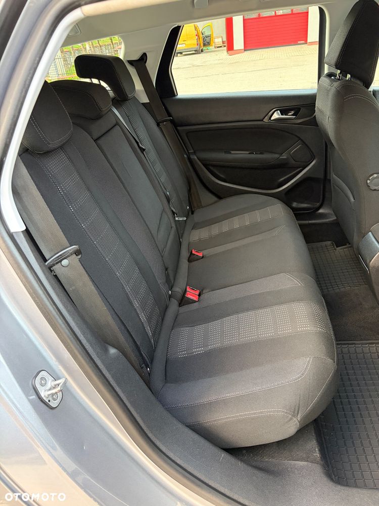 Peugeot 308 1.6 BlueHDi Active S&S - 28