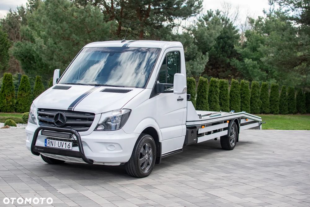 Mercedes-Benz Sprinter 319 - 11