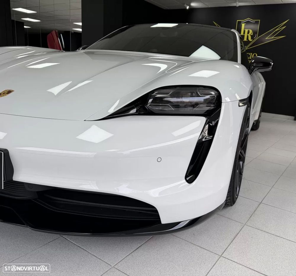 Porsche Taycan 4S - 8