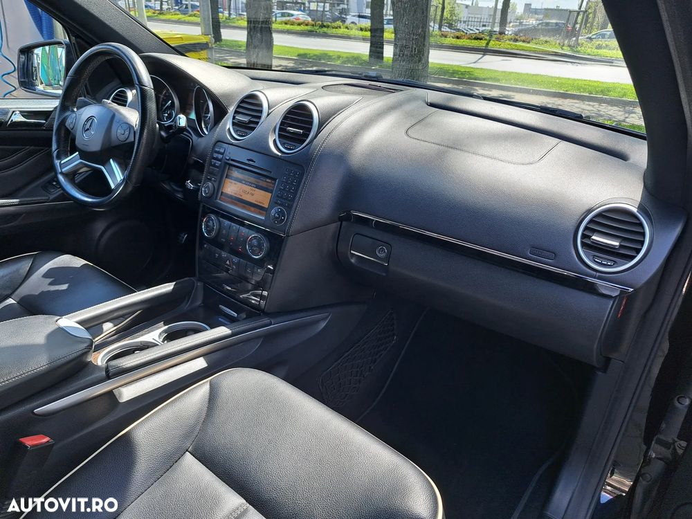 Mercedes-Benz ML - 21