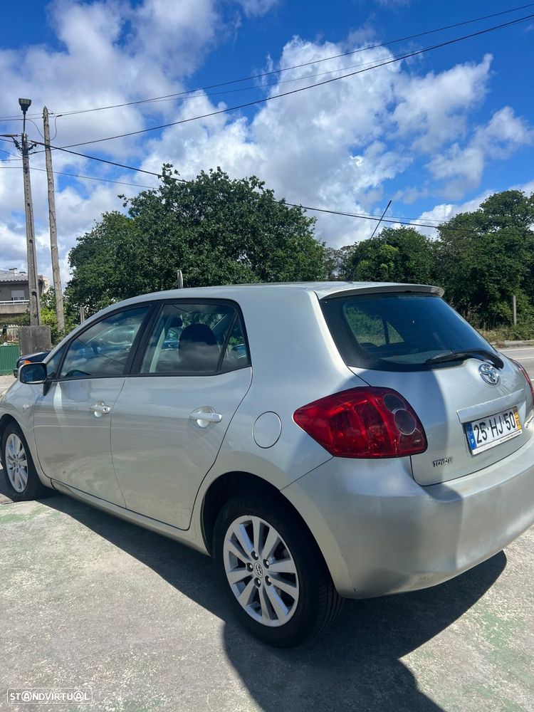 Toyota Auris 1.4 D-4D AC - 6