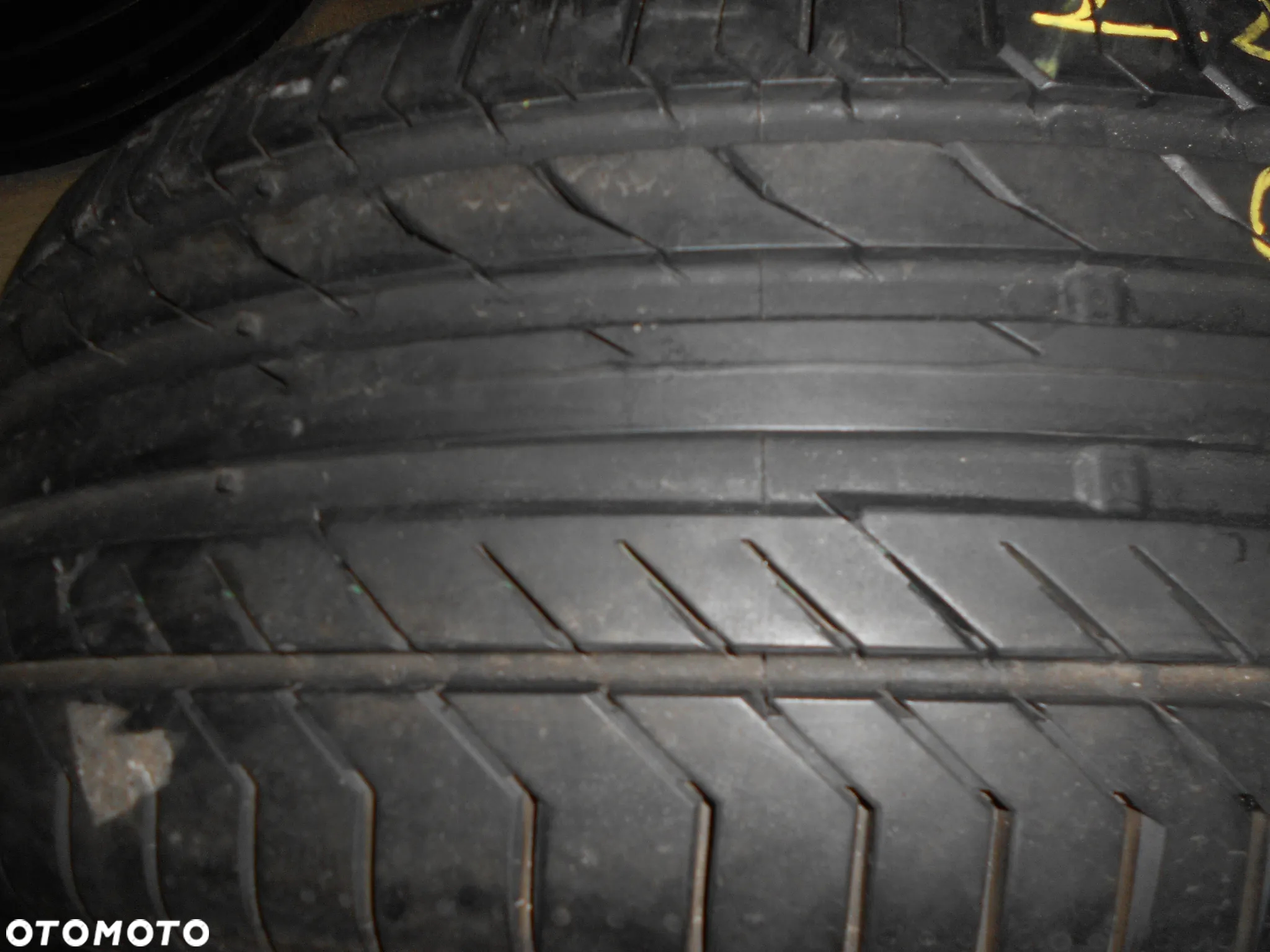OPONA POJEDYNKA 225/45R18 CONTINENTAL CONTI SPORT CONTACT 5 RSC DOT 2815 8MM - 2