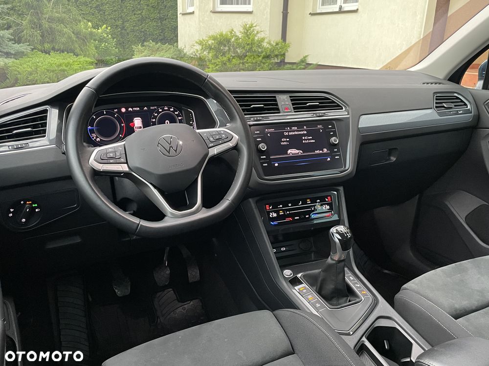 Volkswagen Tiguan 2.0 TDI SCR Life - 29