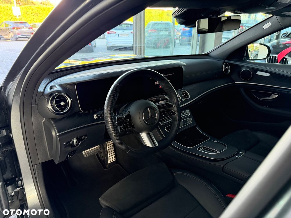 Mercedes-Benz Klasa E 220 d AMG - 20