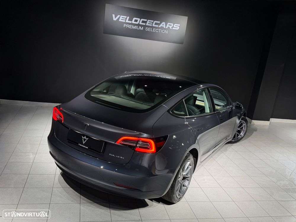 Tesla Model 3 Long-Range Dual Motor AWD - 14