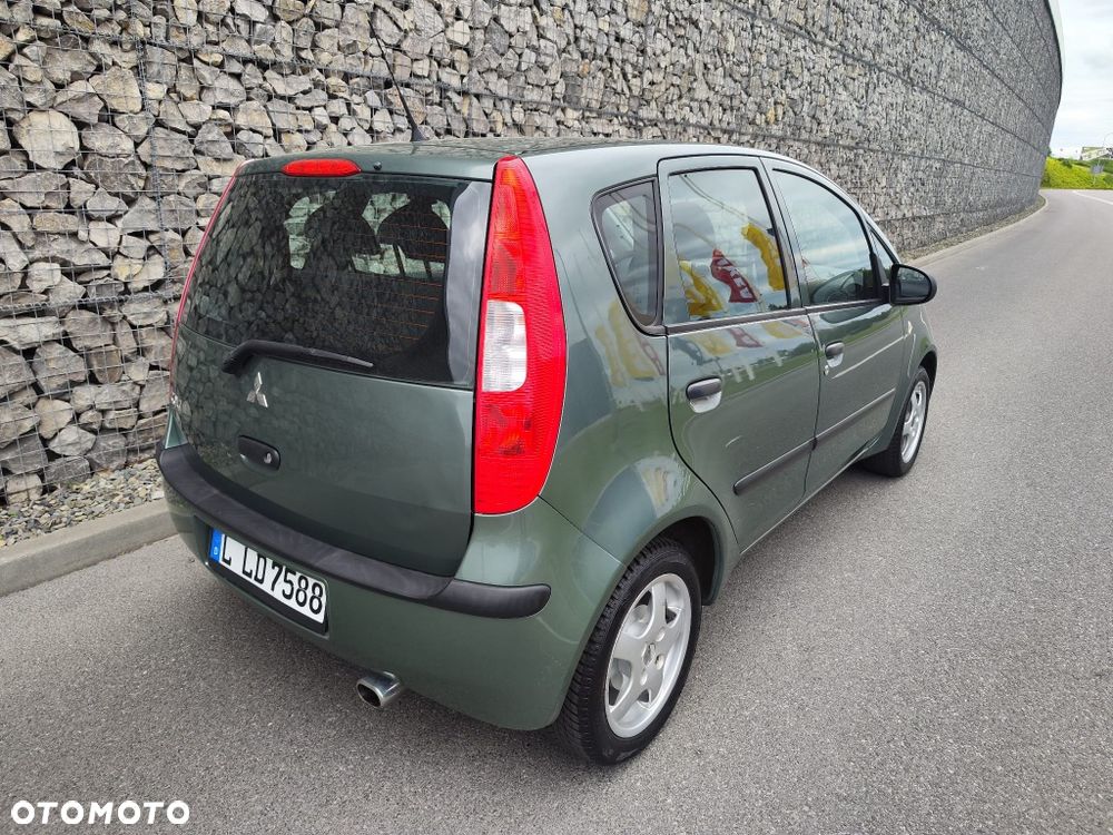 Mitsubishi Colt - 5