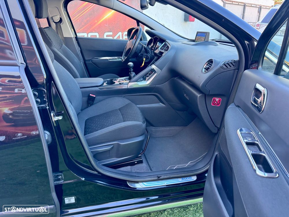 Peugeot 3008 1.6 HDi Roland Garros J18 - 11