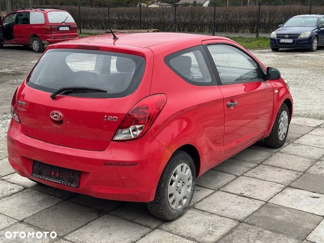 Hyundai i20 - 13