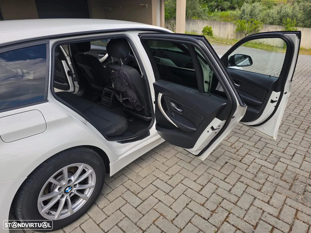 BMW 318 d Touring Auto - 4