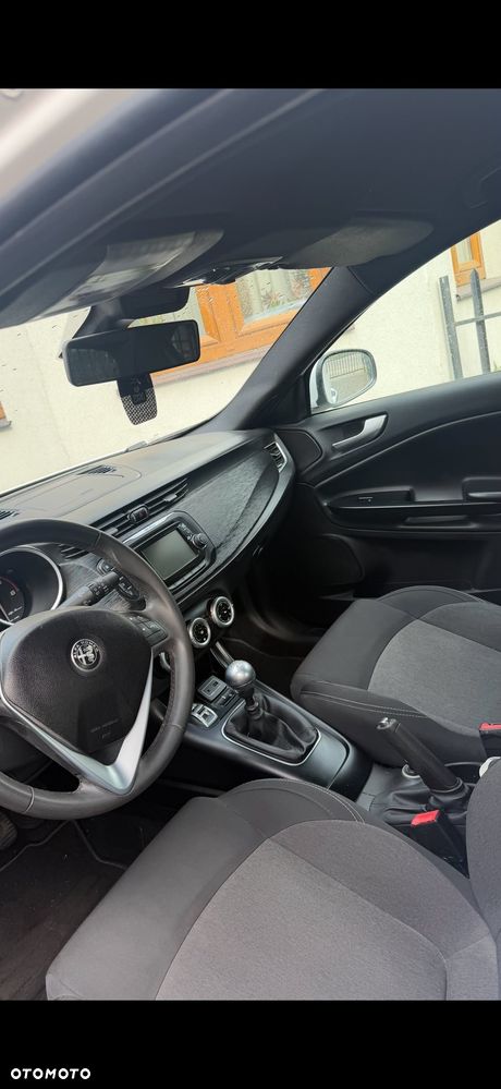 Alfa Romeo Giulietta 1.6 JTDM - 5