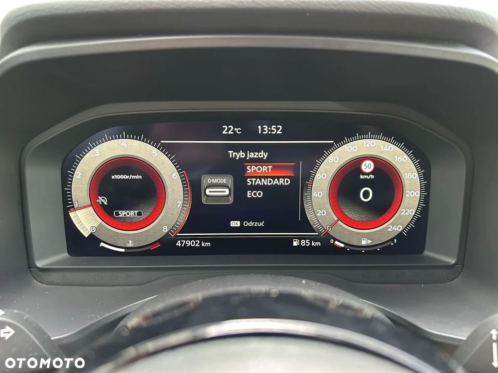 Nissan Qashqai 1.3 DIG-T MHEV Premiere Edition - 26