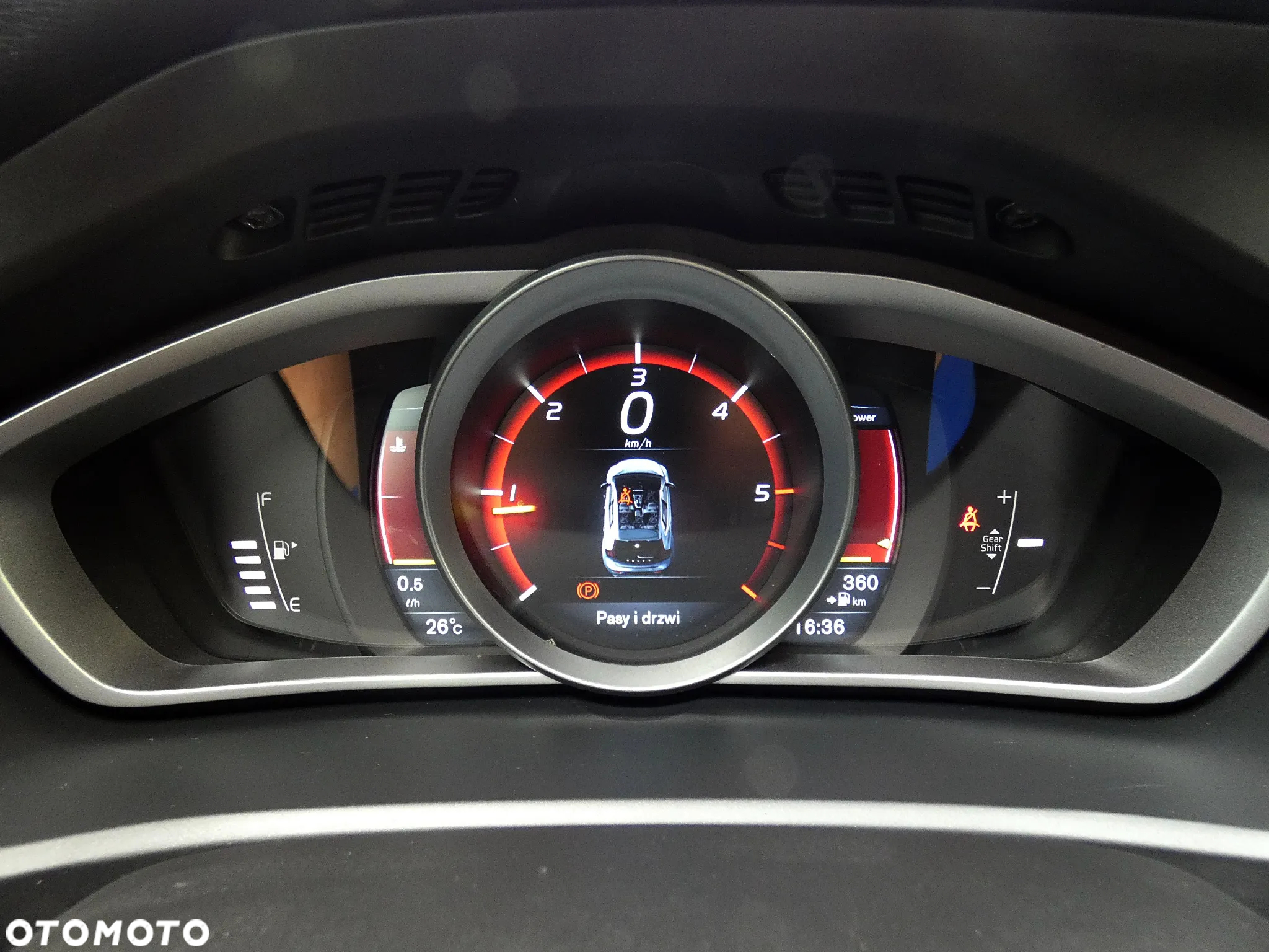 Volvo V40 ver-d2-drive--e-scr-inscription - 12
