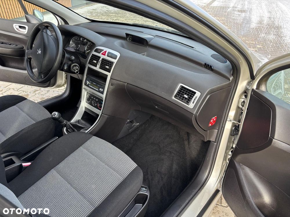 Peugeot 307 1.4 XR - 10