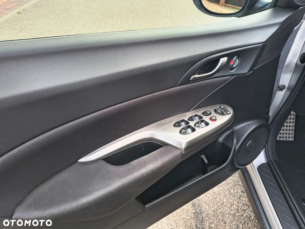 Honda Civic 1.4 i-VTEC Sport - 20
