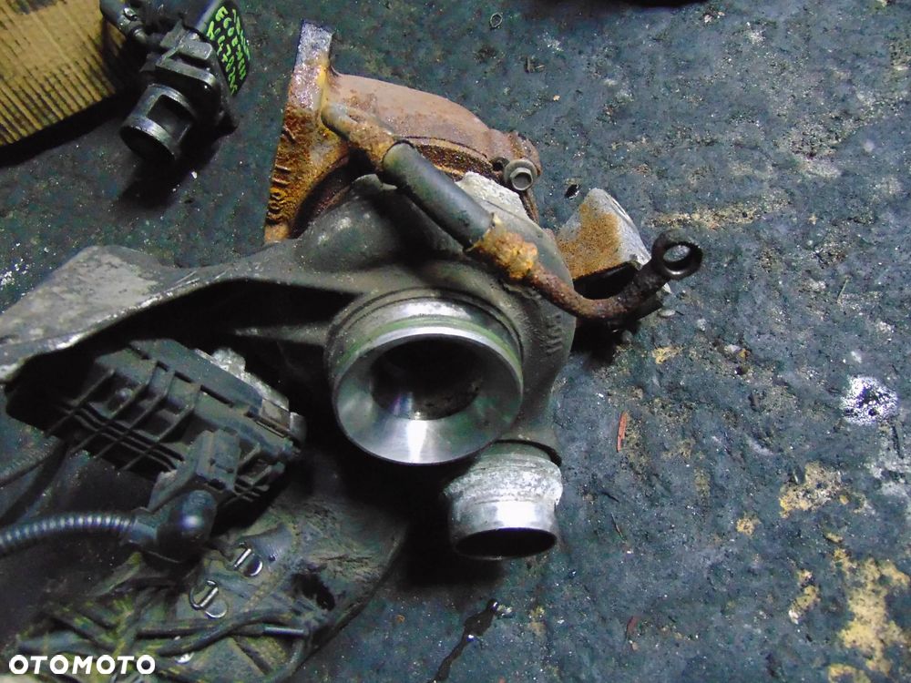 Turbosprężarka BMW N47D20C e90 e87 e60 - 4