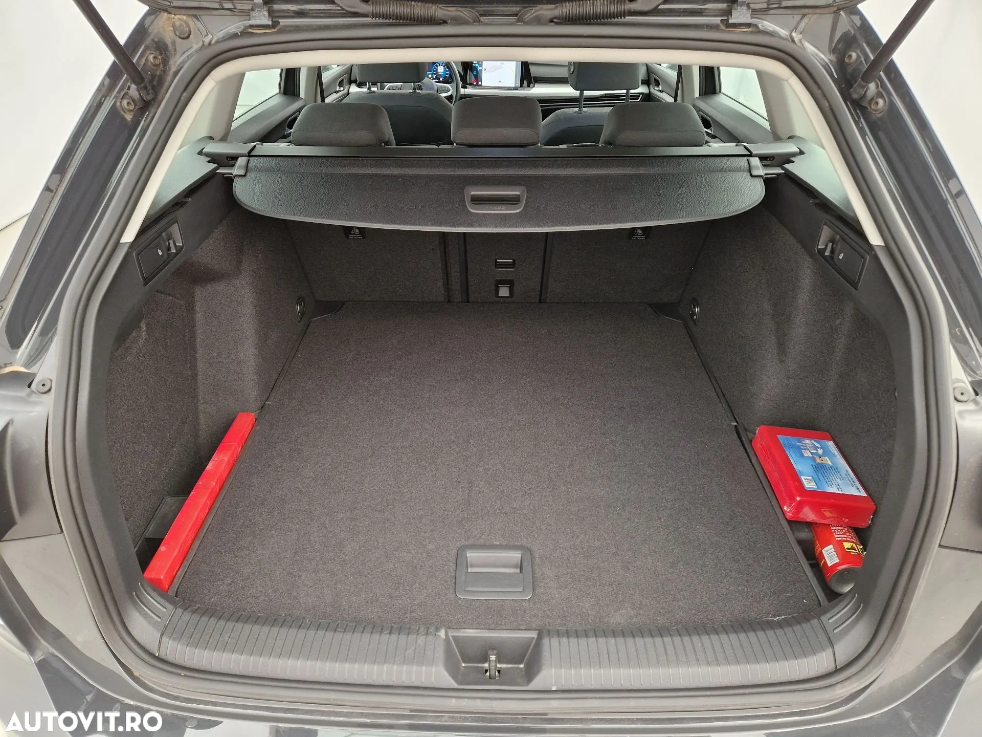 Volkswagen Golf - 9