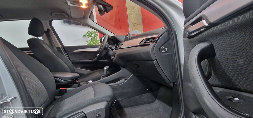 BMW X1 xDrive25e Advantage - 12