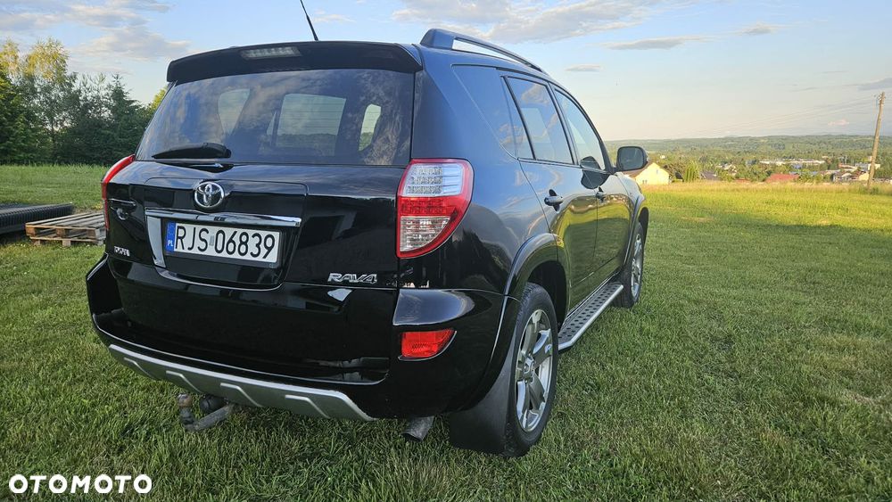 Toyota RAV4 2.2 D-CAT 2010 - 9