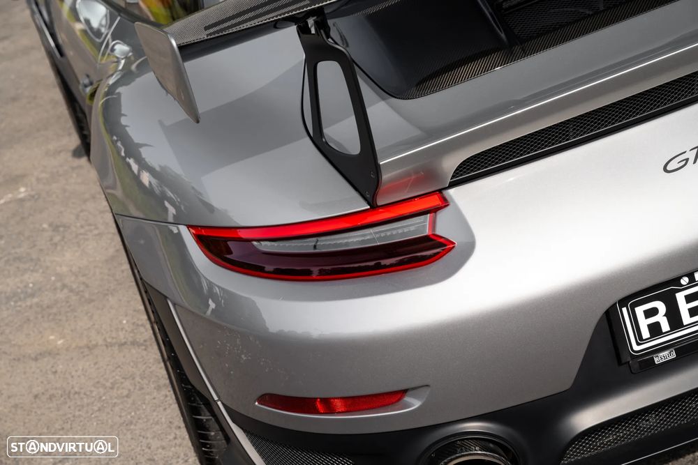 Porsche 911 (991) GT2 RS - 13