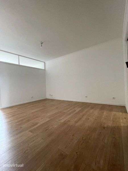 Apartamento T1 renovado - centro de Estarreja - Grande imagem: 3/9
