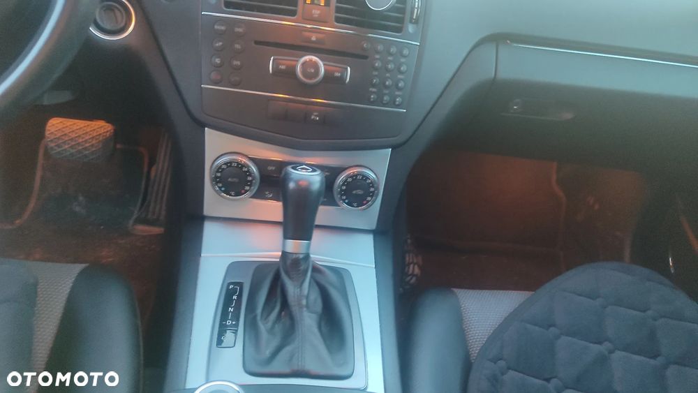 Mercedes-Benz Klasa C 220 CDI DPF Automatik Avantgarde - 2