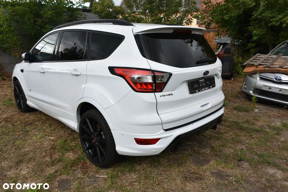 Ford Kuga 2.0 TDCi 4x4 ST-Line - 4