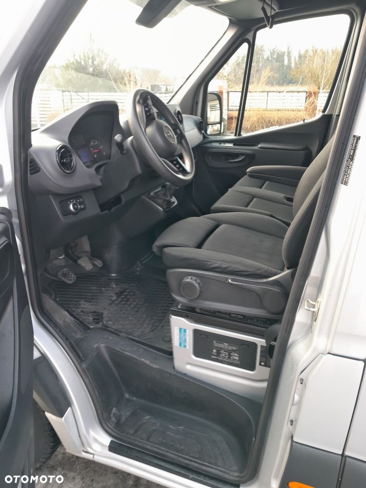 Mercedes-Benz Sprinter - 8