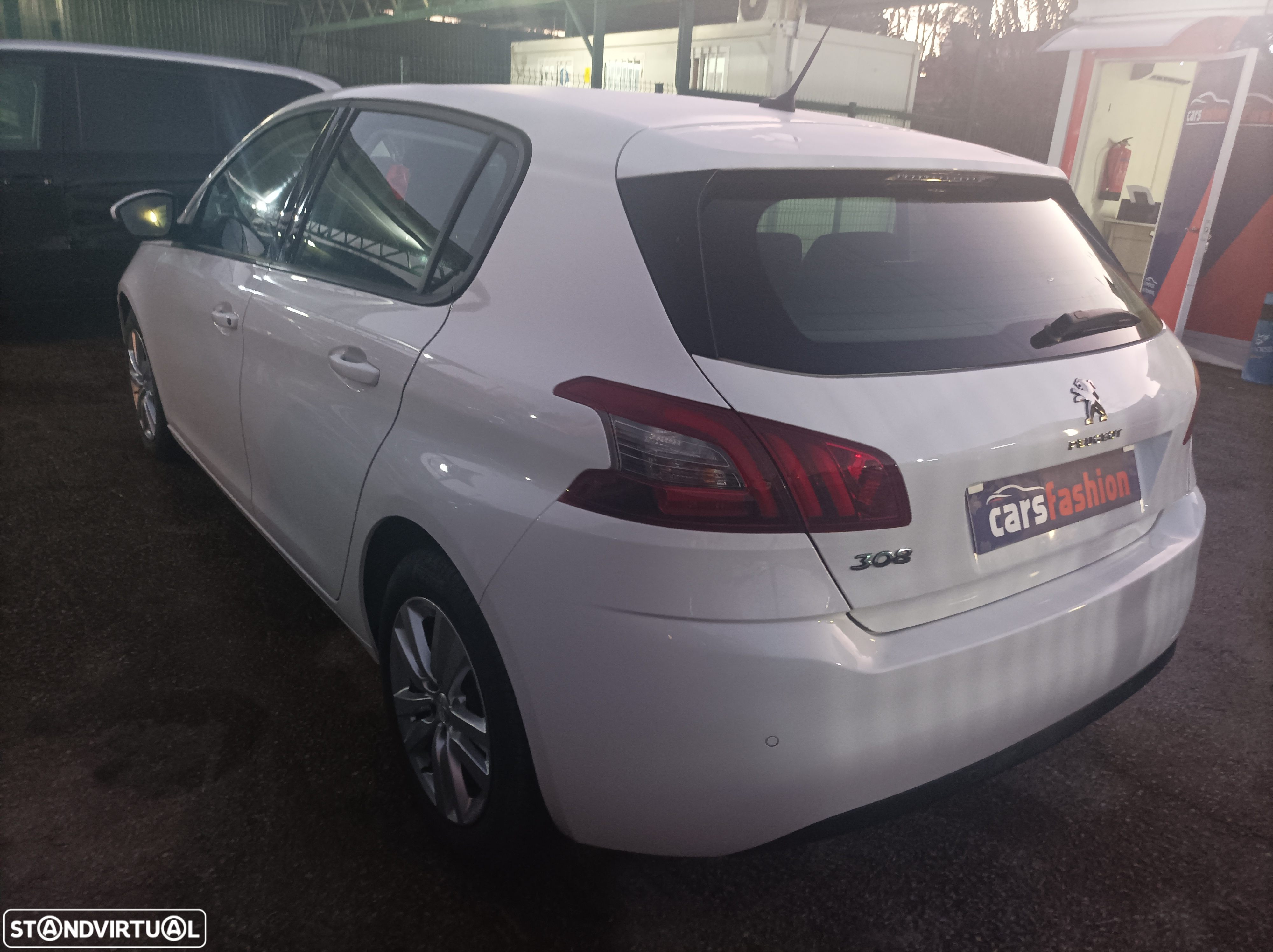 Peugeot 308 1.6 BlueHDi Active - 8