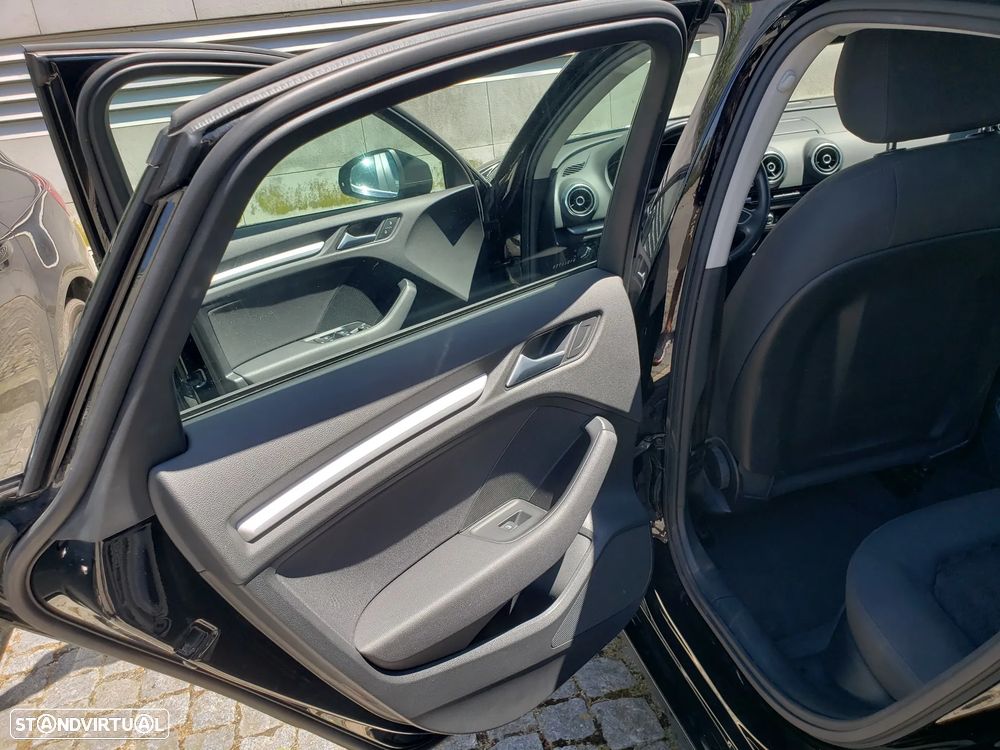 Audi A3 Limousine 1.6 TDI (clean diesel) Attraction - 7