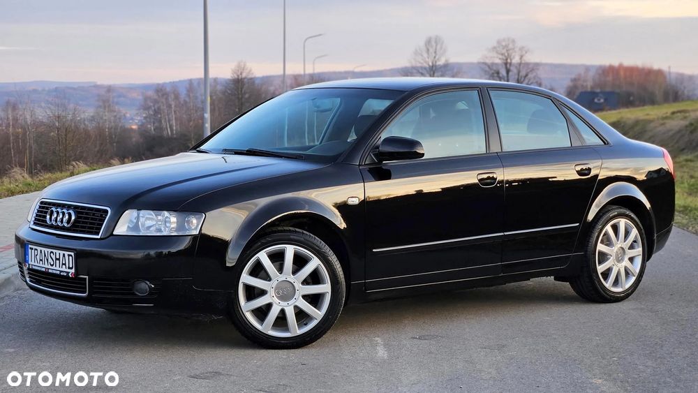 Audi A4 Limousine - 11