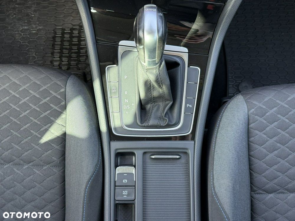 Volkswagen Golf Variant 1.6 TDI SCR DSG Join - 27