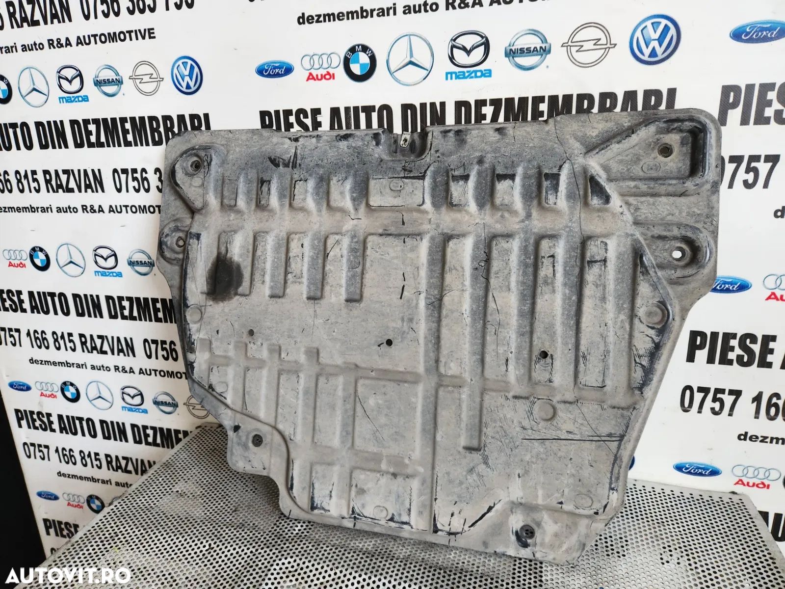 Scut Motor Range Rover Evoque An 2012-2013-2014-2015-2016-2017-2018-2019 Dezmembrez Range Rover Evo - 1
