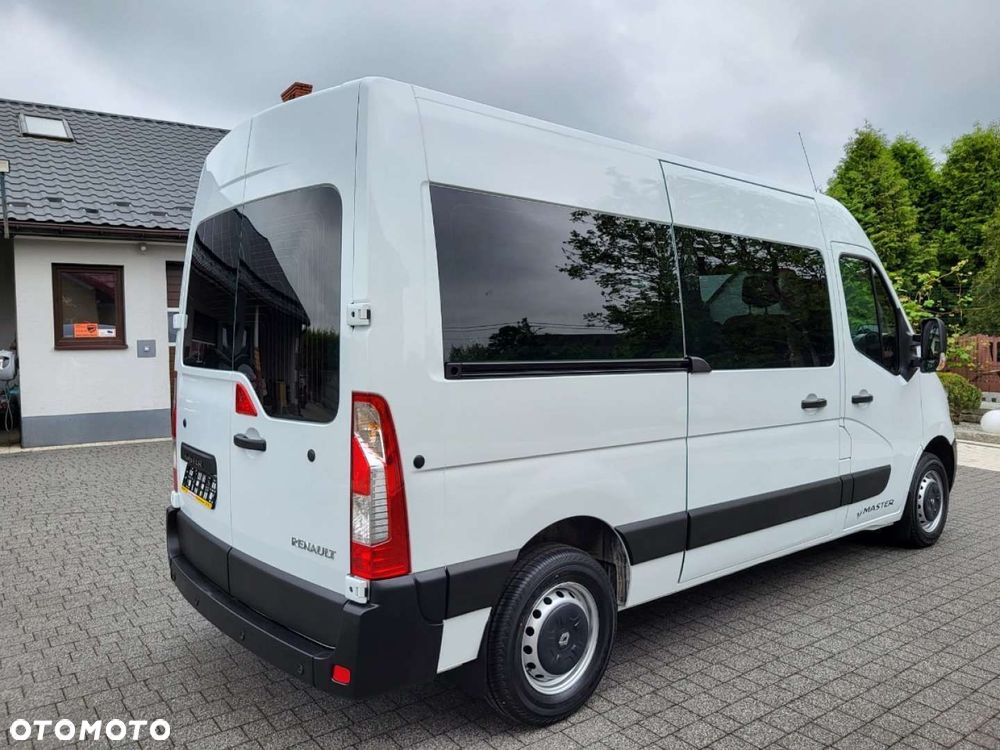Renault Master 2.3 170ps. L2H2  8-osobowy - 19