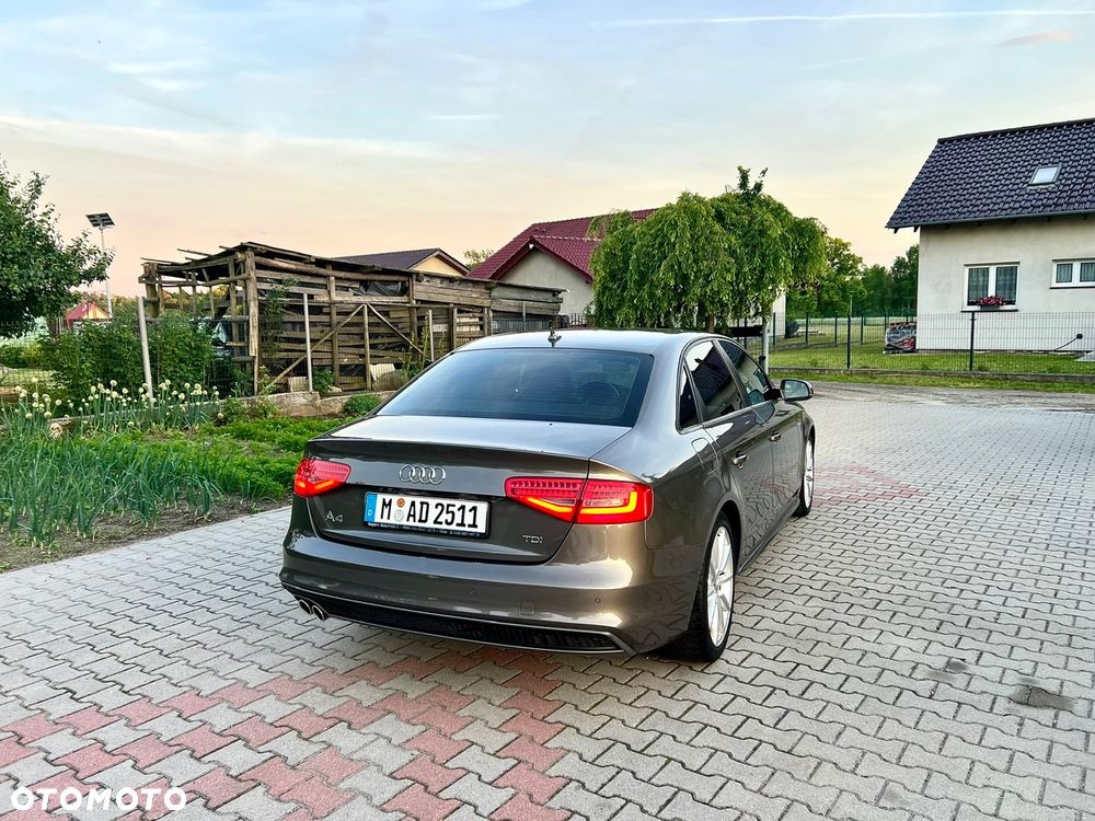 Audi A4 Limousine - 15