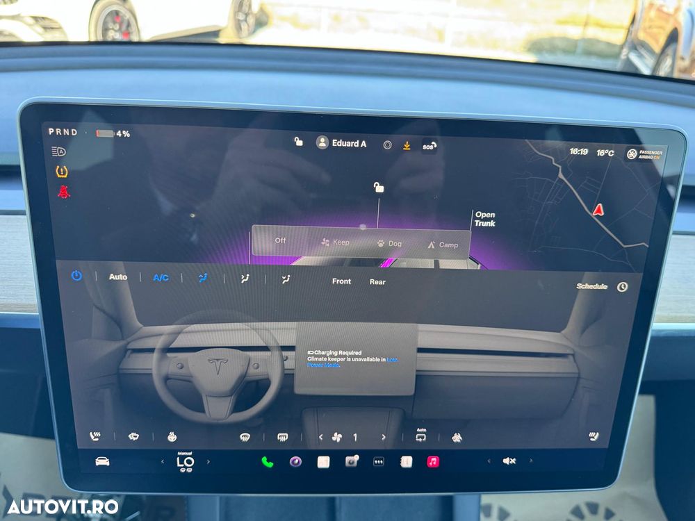 Tesla Model Y Long Range Dual Motor AWD - 32