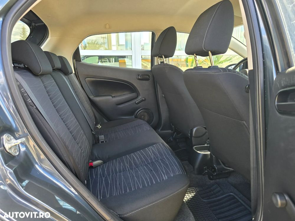 Mazda 2 - 12