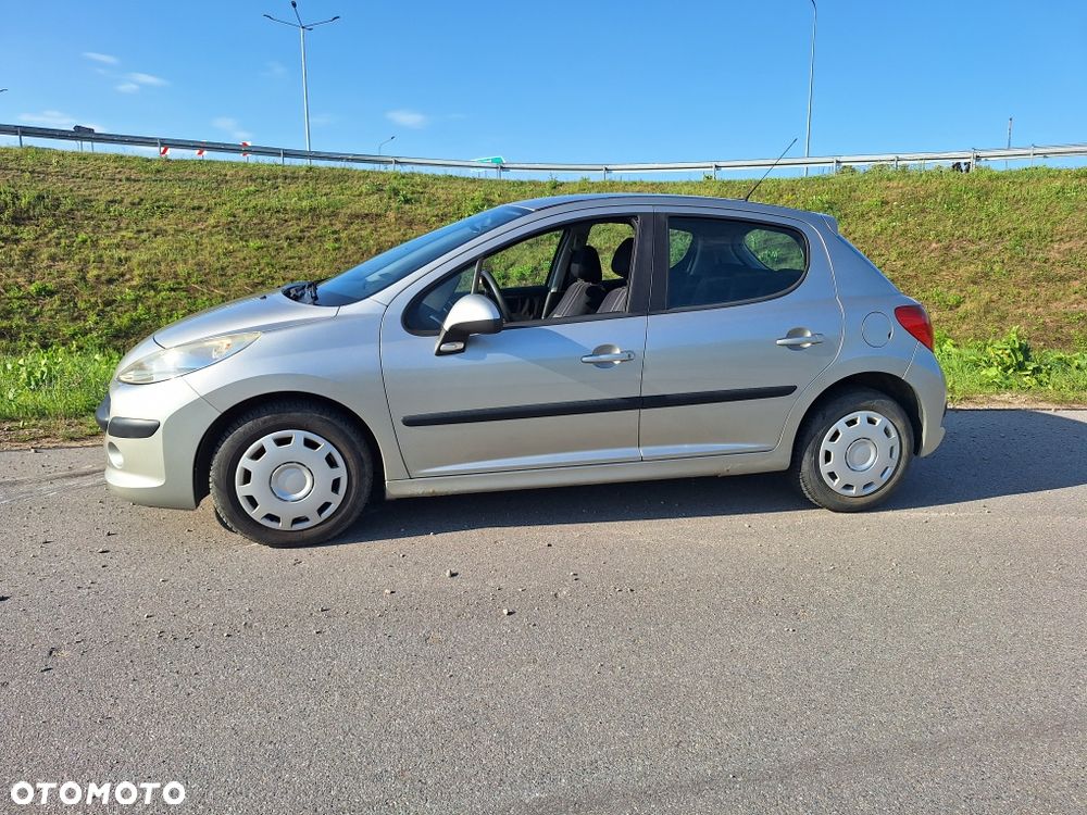 Peugeot 207 - 3