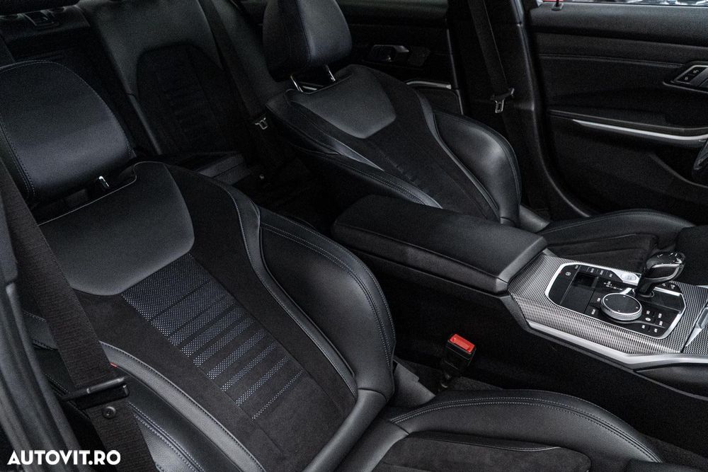 BMW Seria 3 320d Aut. M Sport - 40
