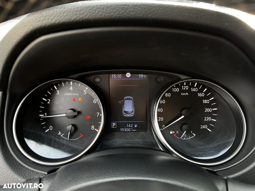 Nissan Qashqai 1.3 DIG-T DCT TEKNA - 8