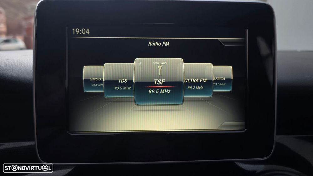 Mercedes-Benz CLA 180 d Shooting Brake - 31