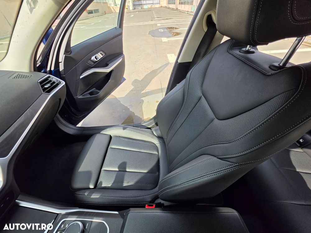 BMW Seria 3 320d xDrive AT MHEV - 22