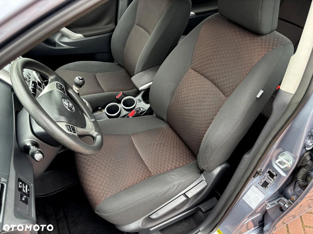 Toyota Verso 1.6 Edition - 12